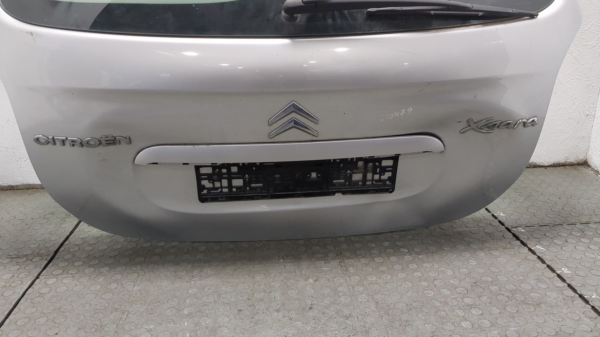 Дверь багажника