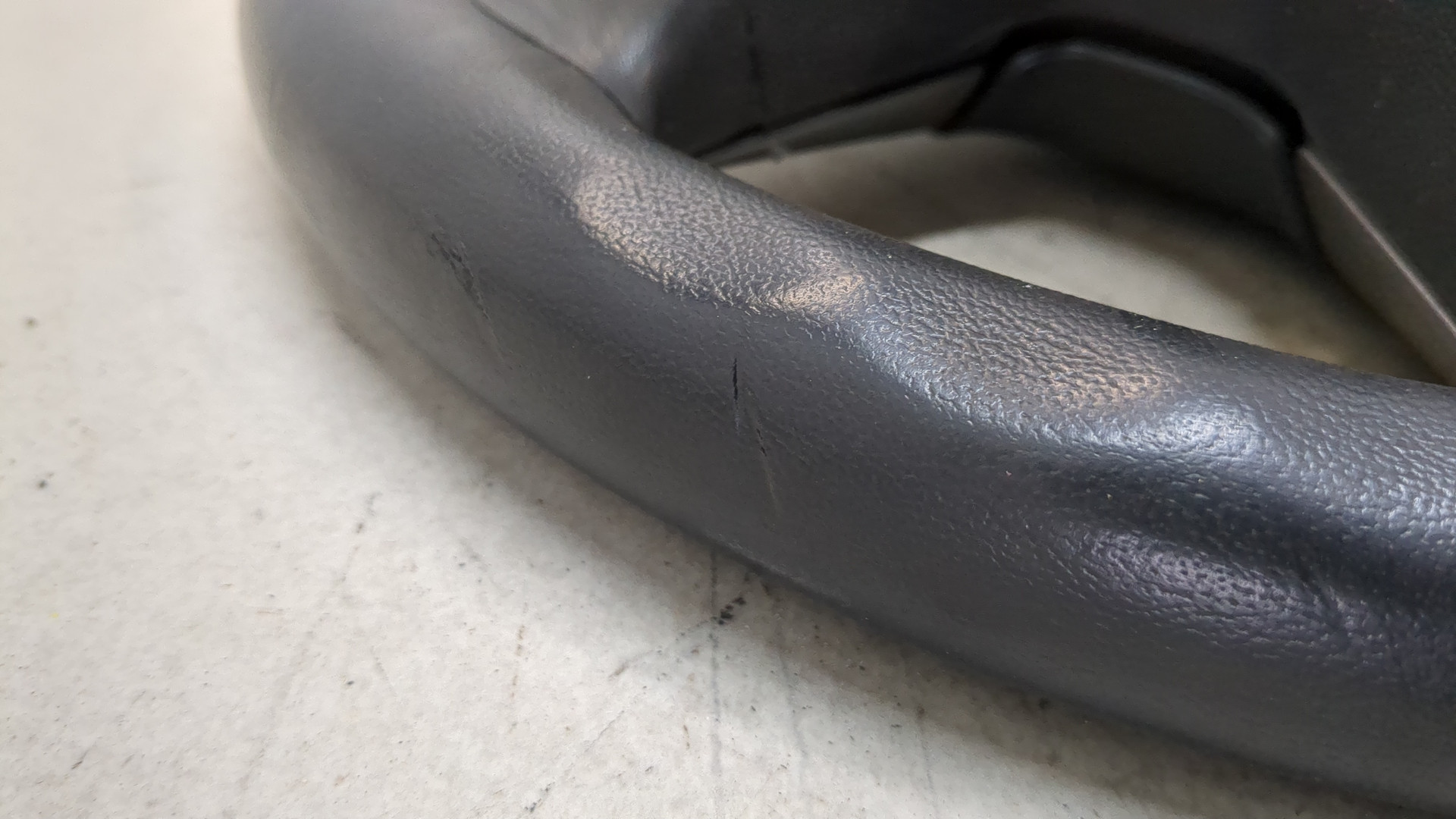 Рулевое колесо (руль)