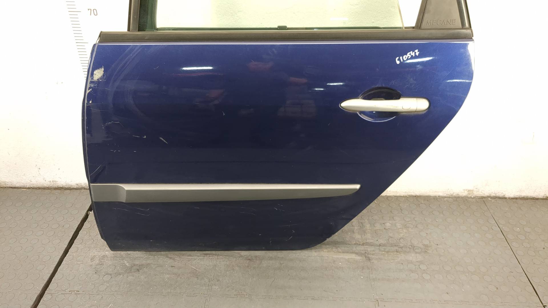 Дверь задняя левая