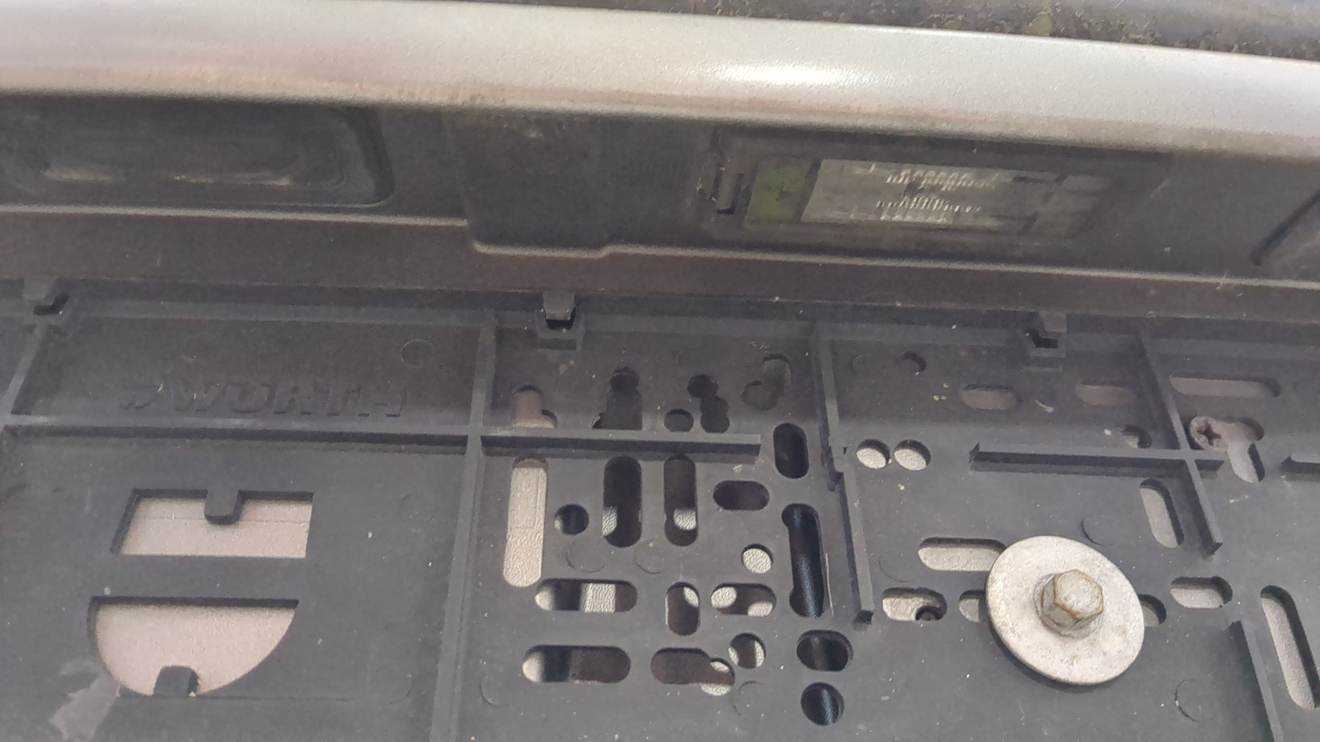 Дверь багажника