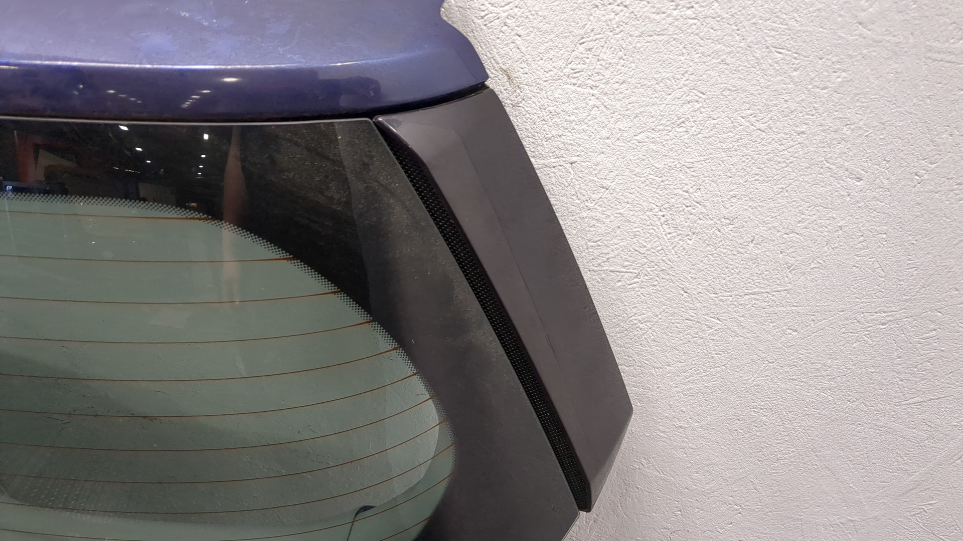 Дверь багажника