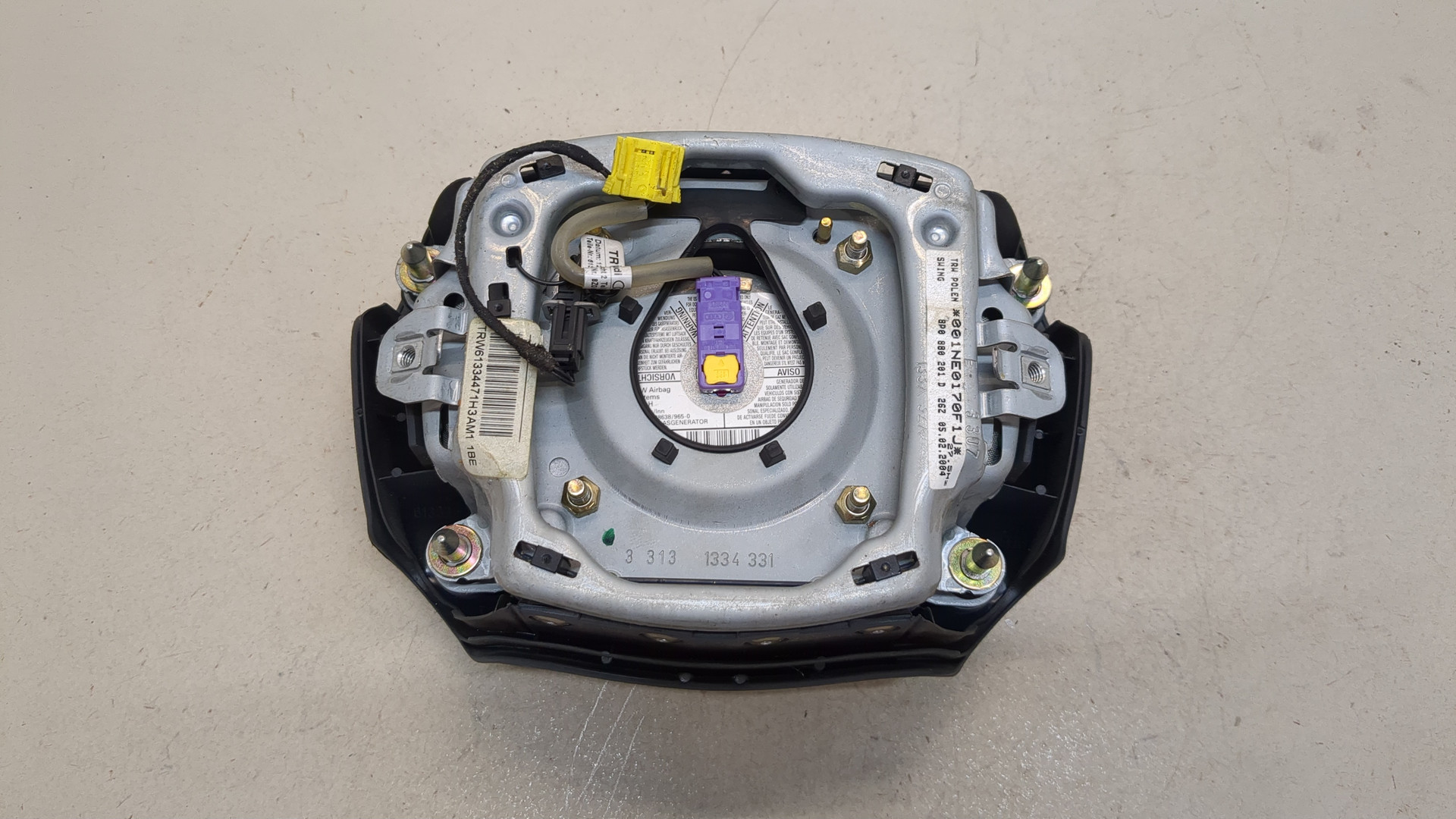 Подушка безопасности в рулевое колесо