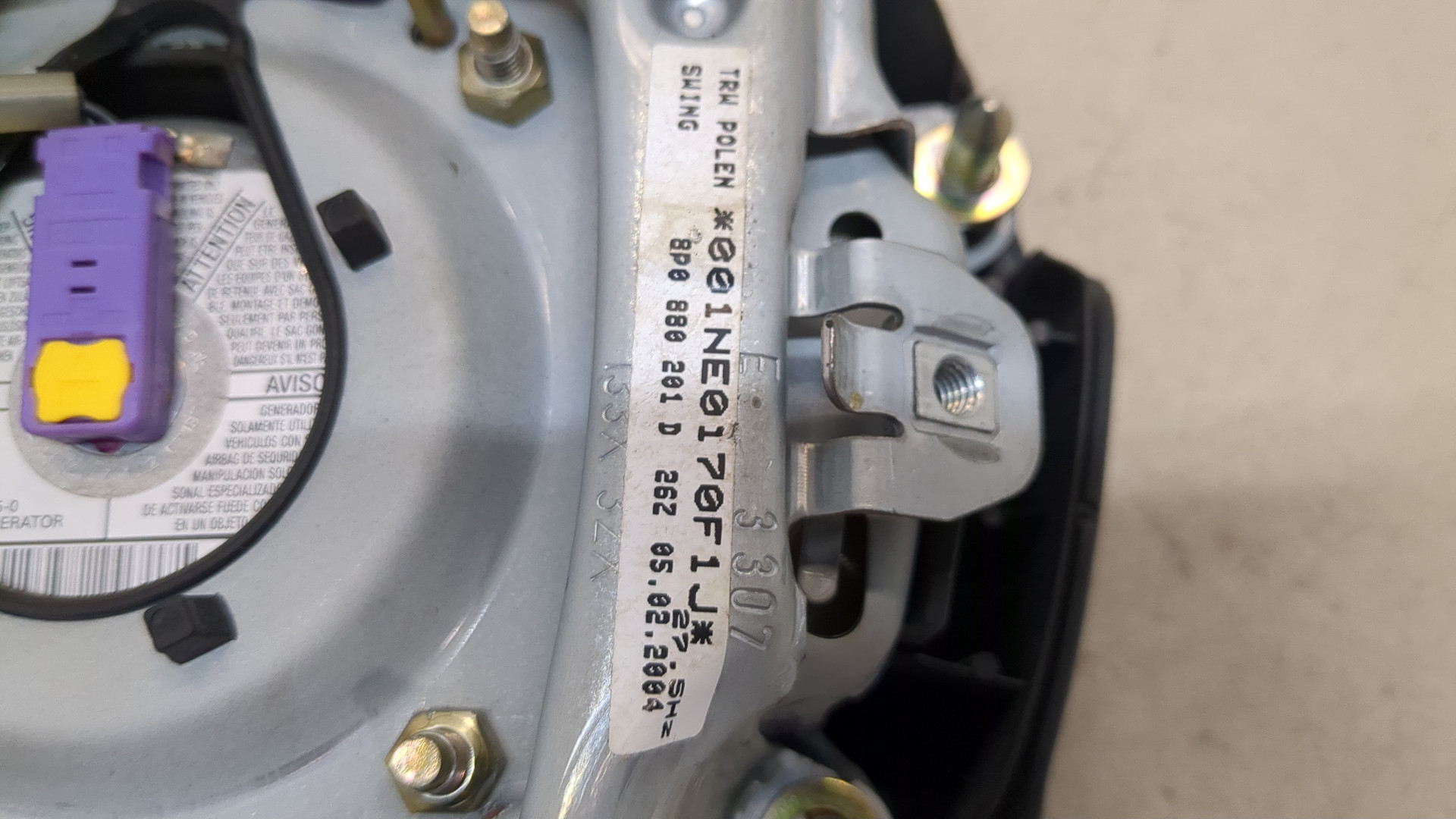 Подушка безопасности в рулевое колесо