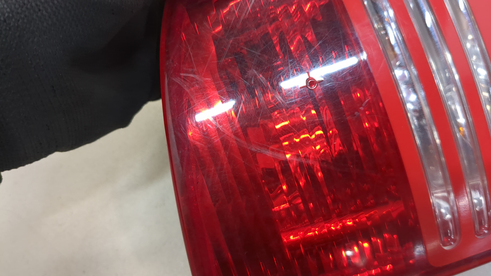 Фонарь задний правый