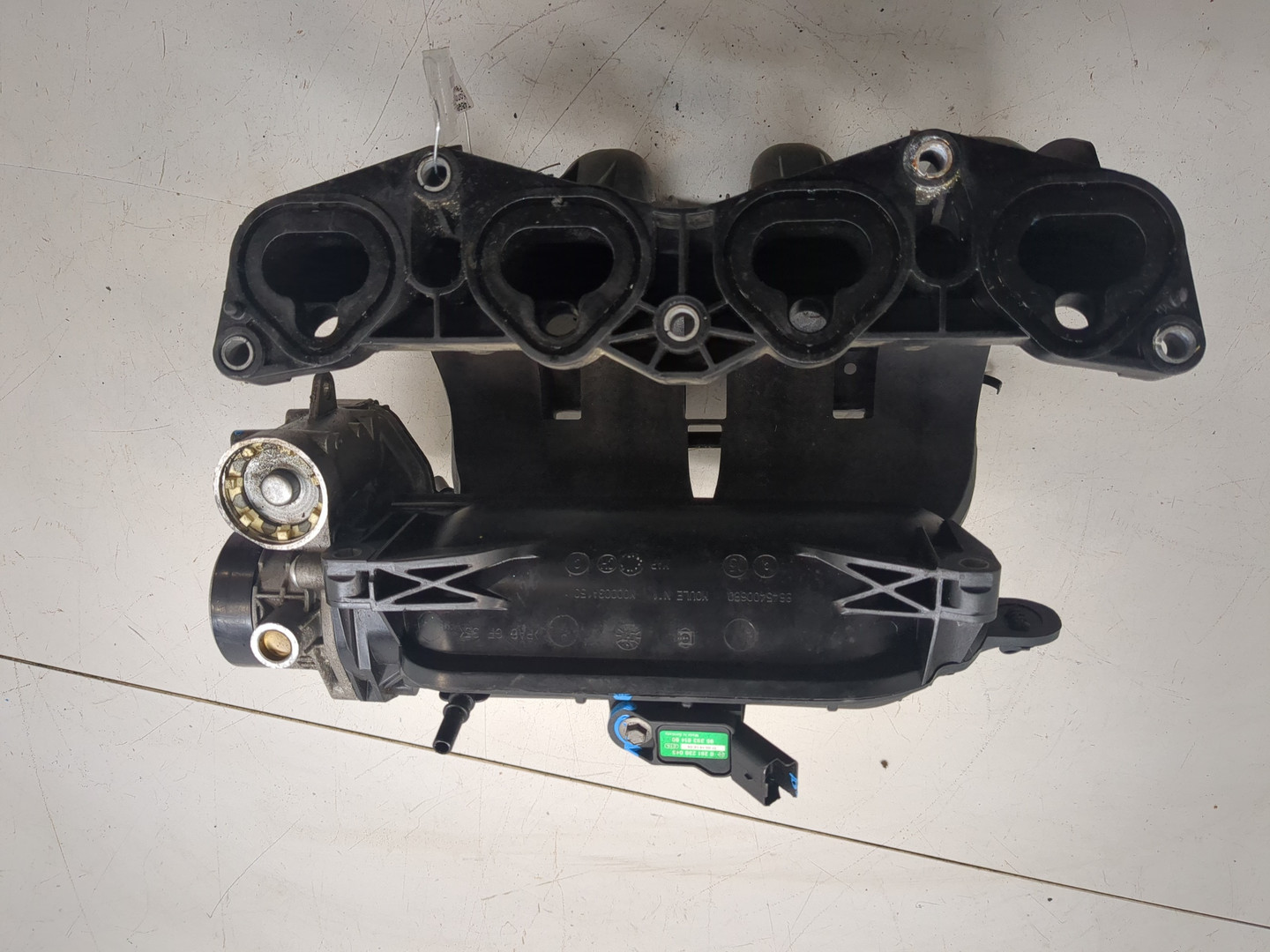 Коллектор впускной