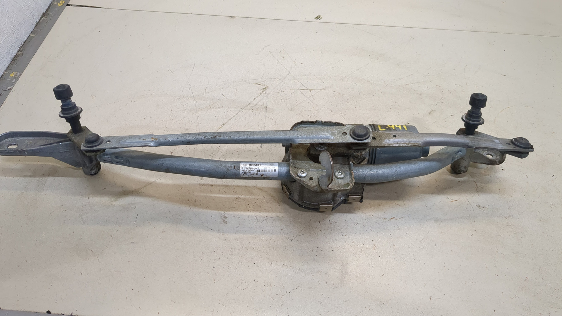 Трапеция стеклоочистителей