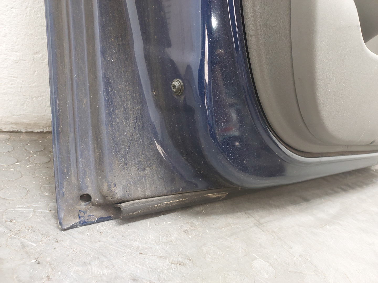 Дверь передняя левая