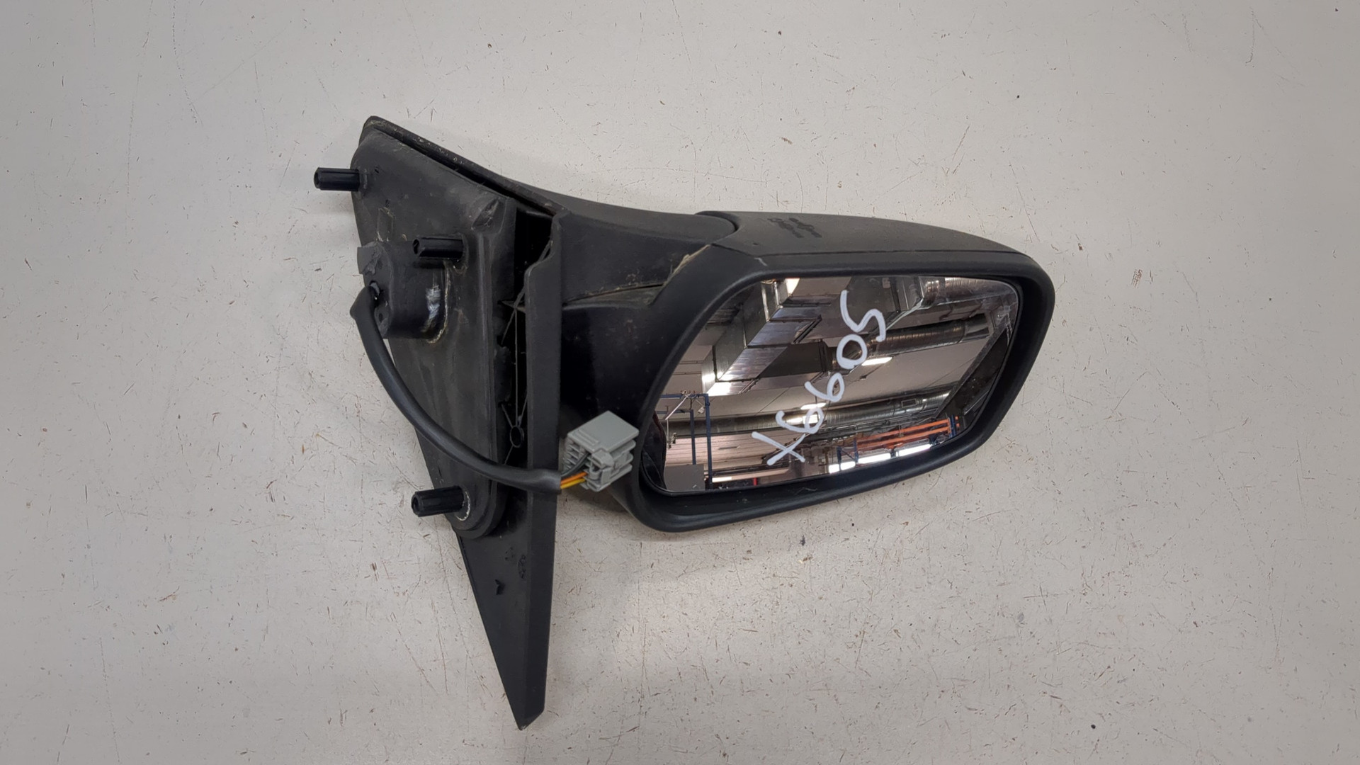 Зеркало левое электрическое