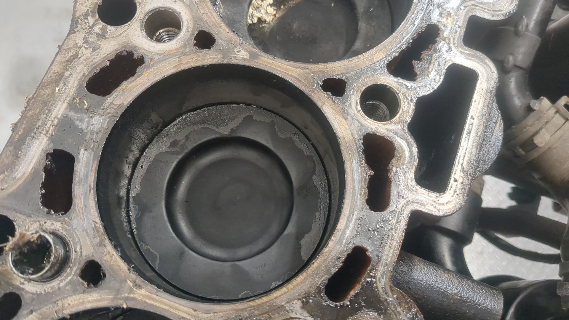 Блок двигателя