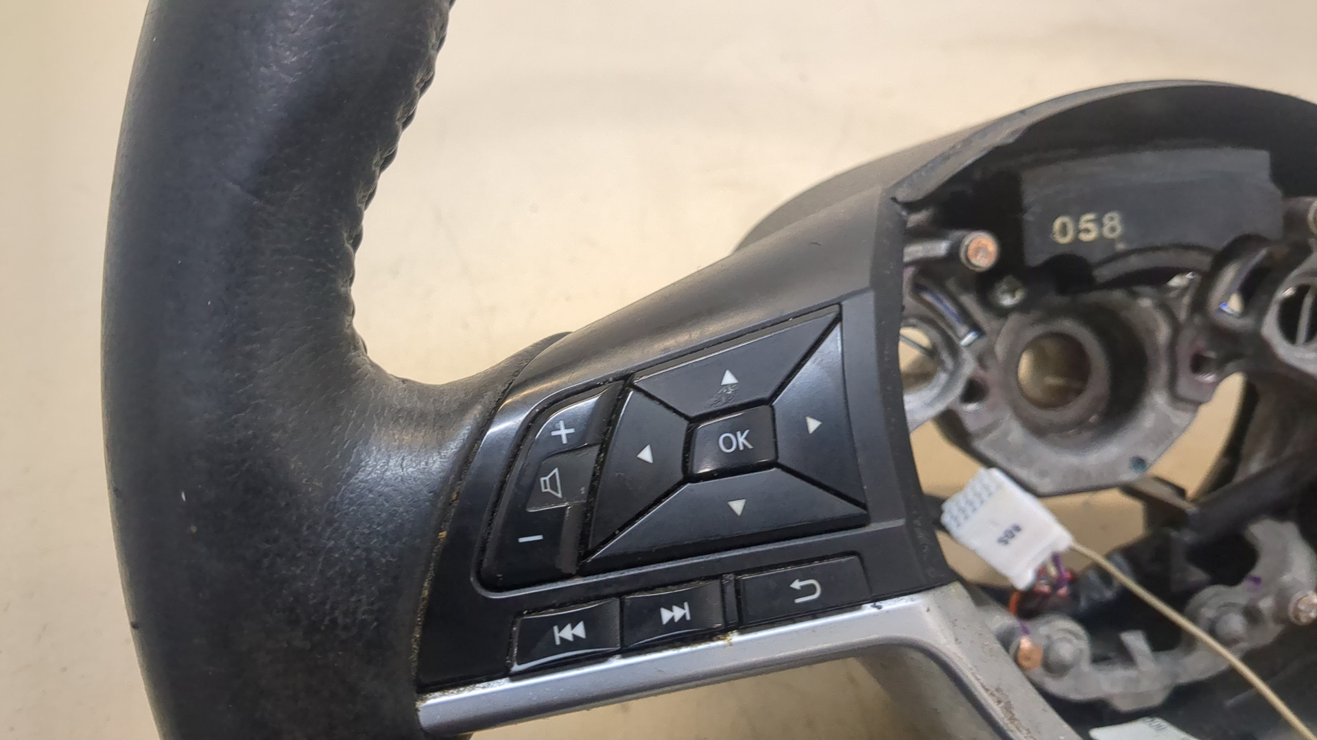 Рулевое колесо (руль)