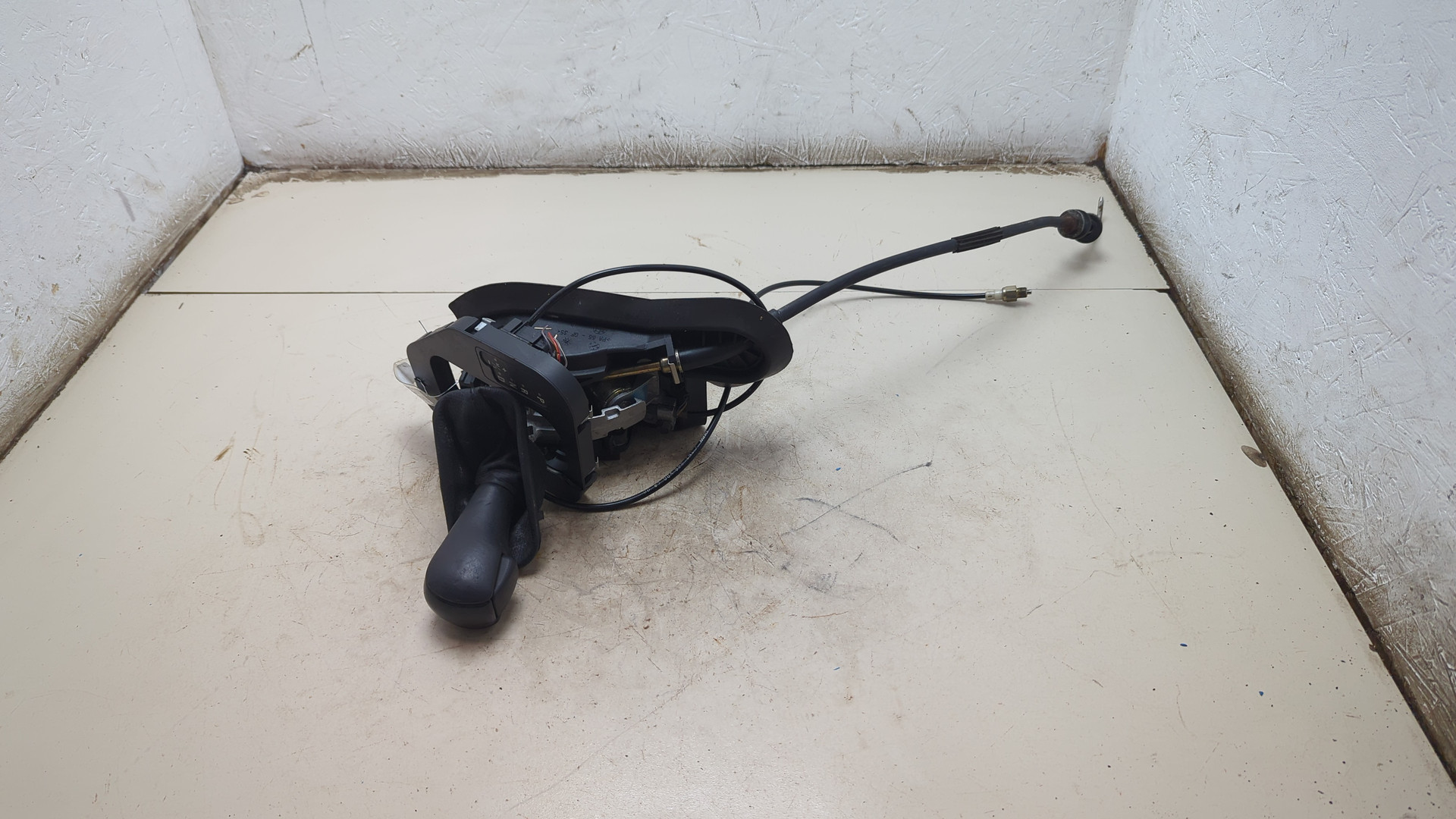 Кулиса МКПП / АКПП