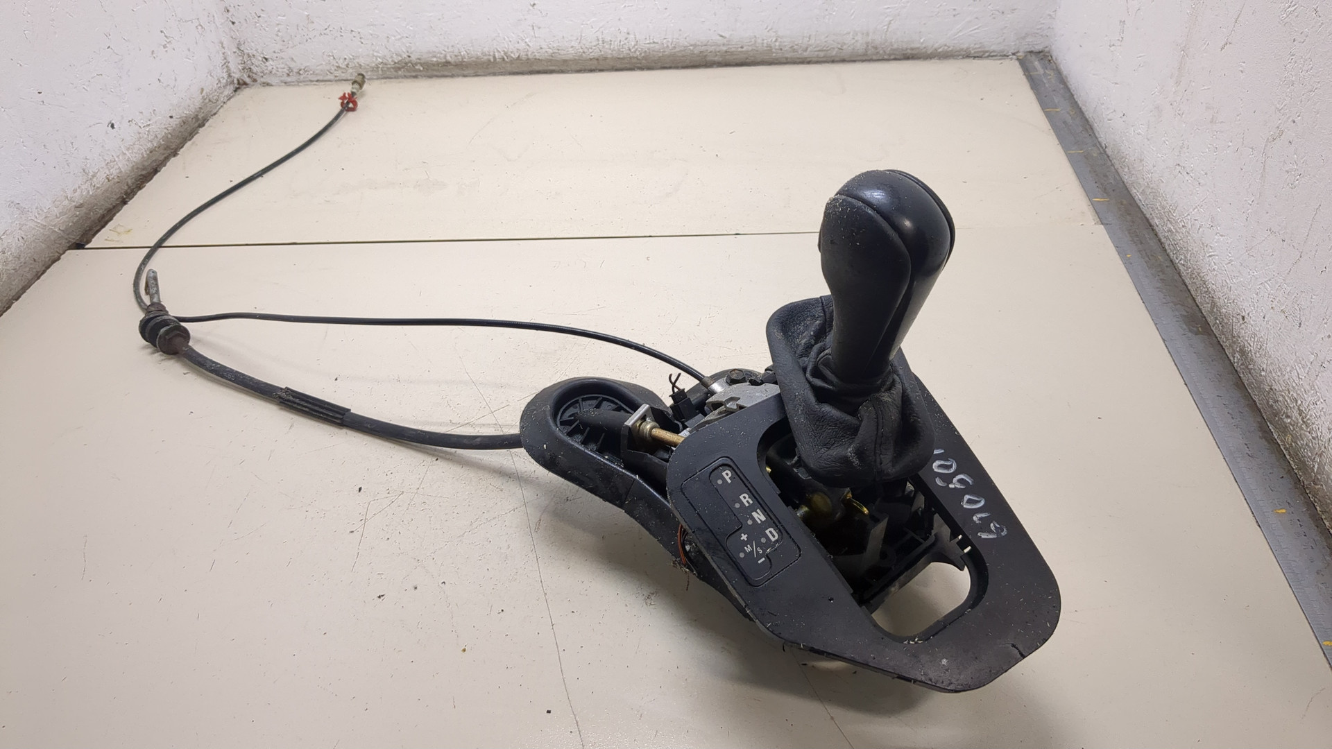 Кулиса МКПП / АКПП