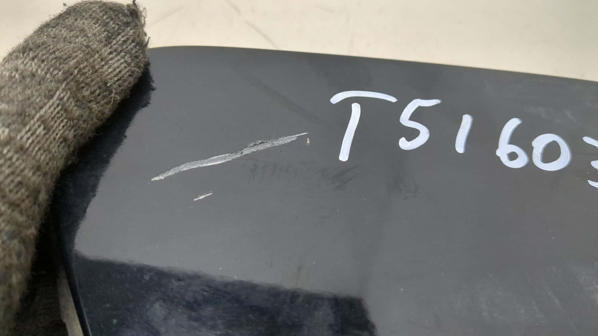 Лючок бензобака