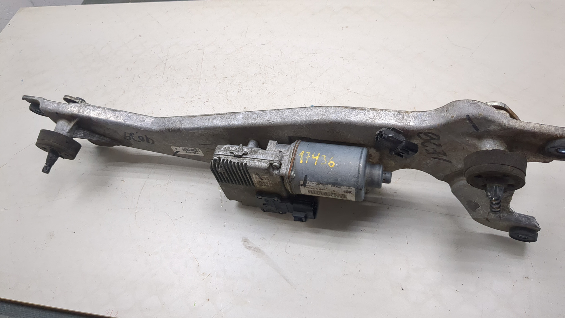 Трапеция стеклоочистителей