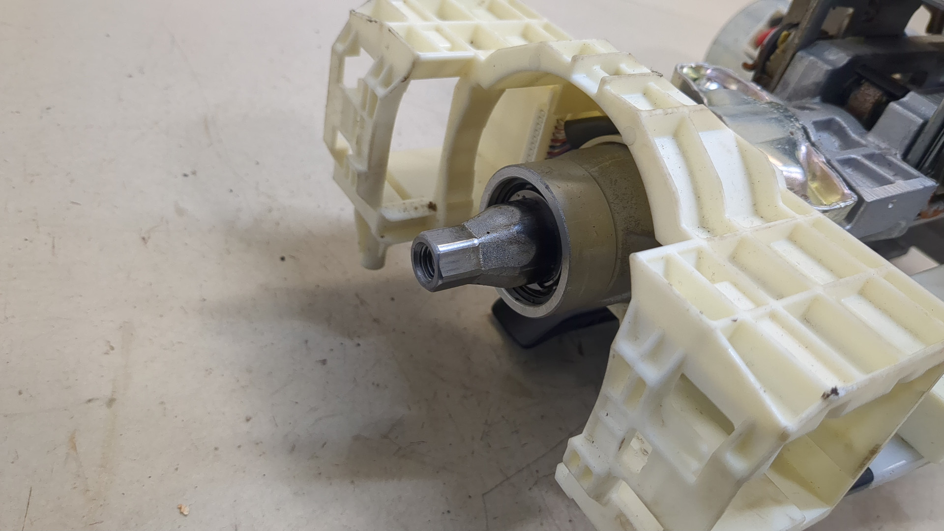 Серводвигатель рулевой рейки