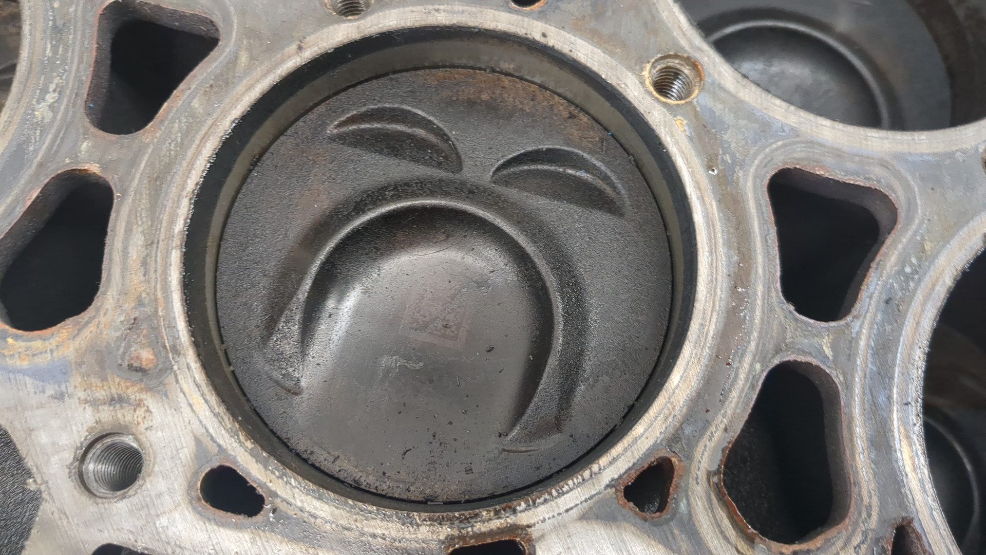 Блок двигателя