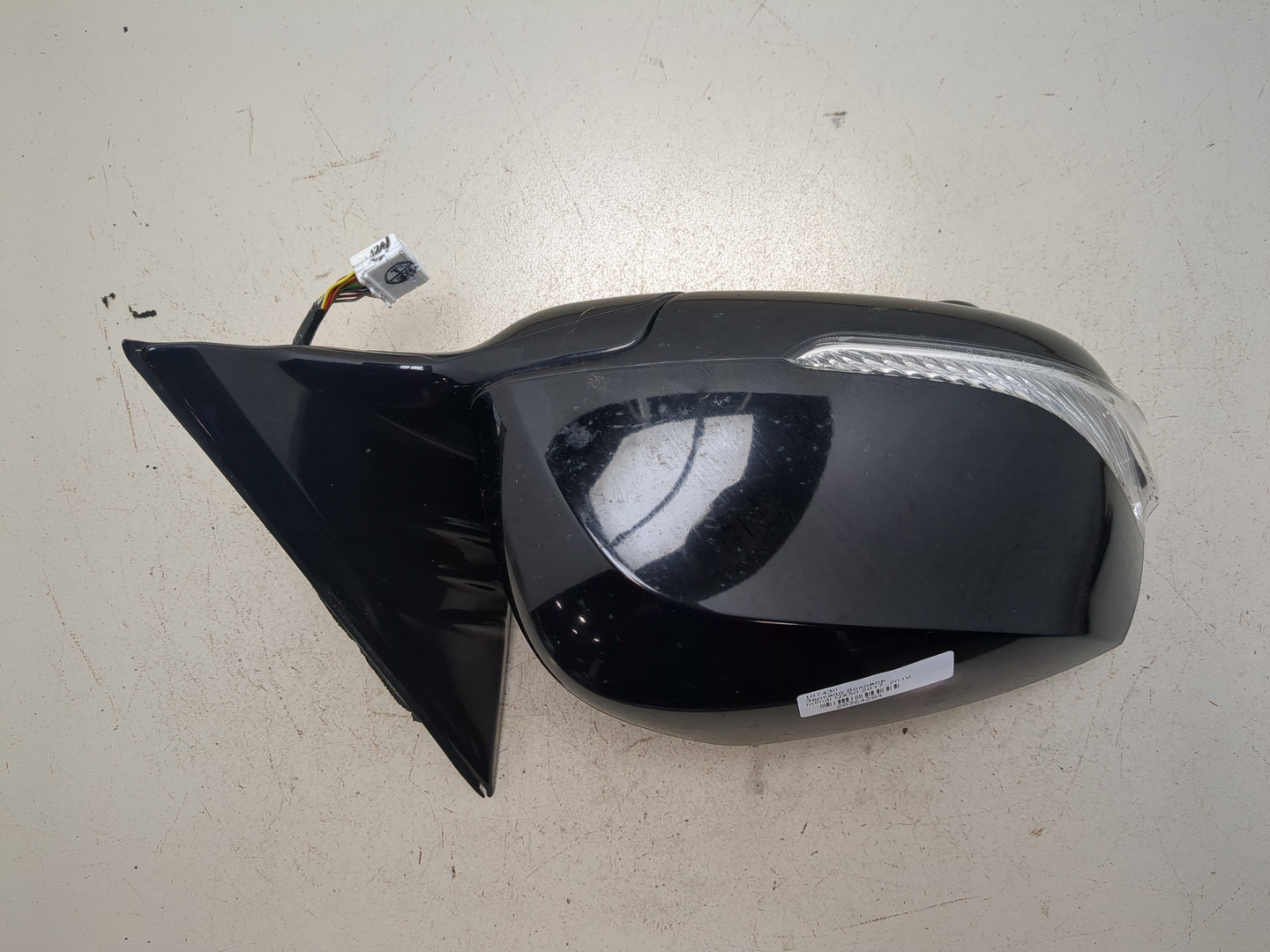 Зеркало правое электрическое