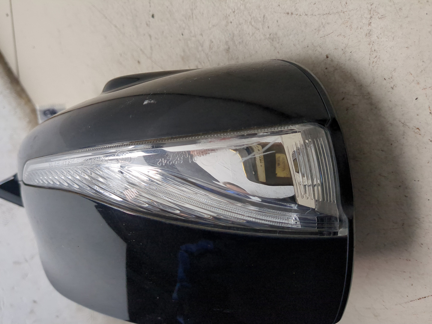 Зеркало правое электрическое