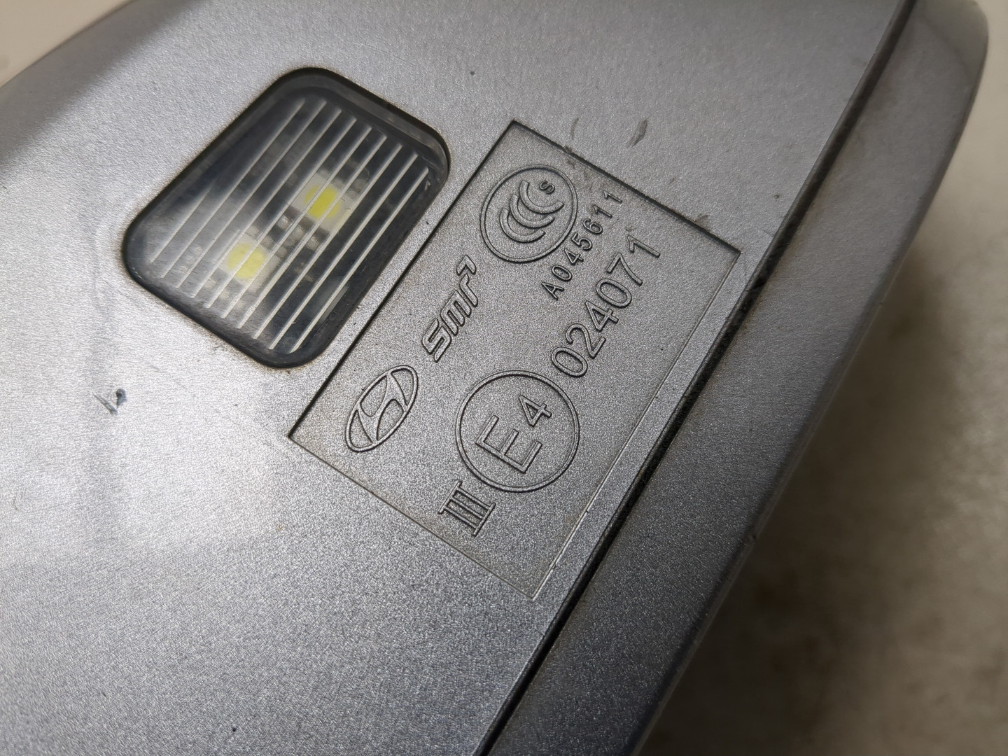 Зеркало левое электрическое