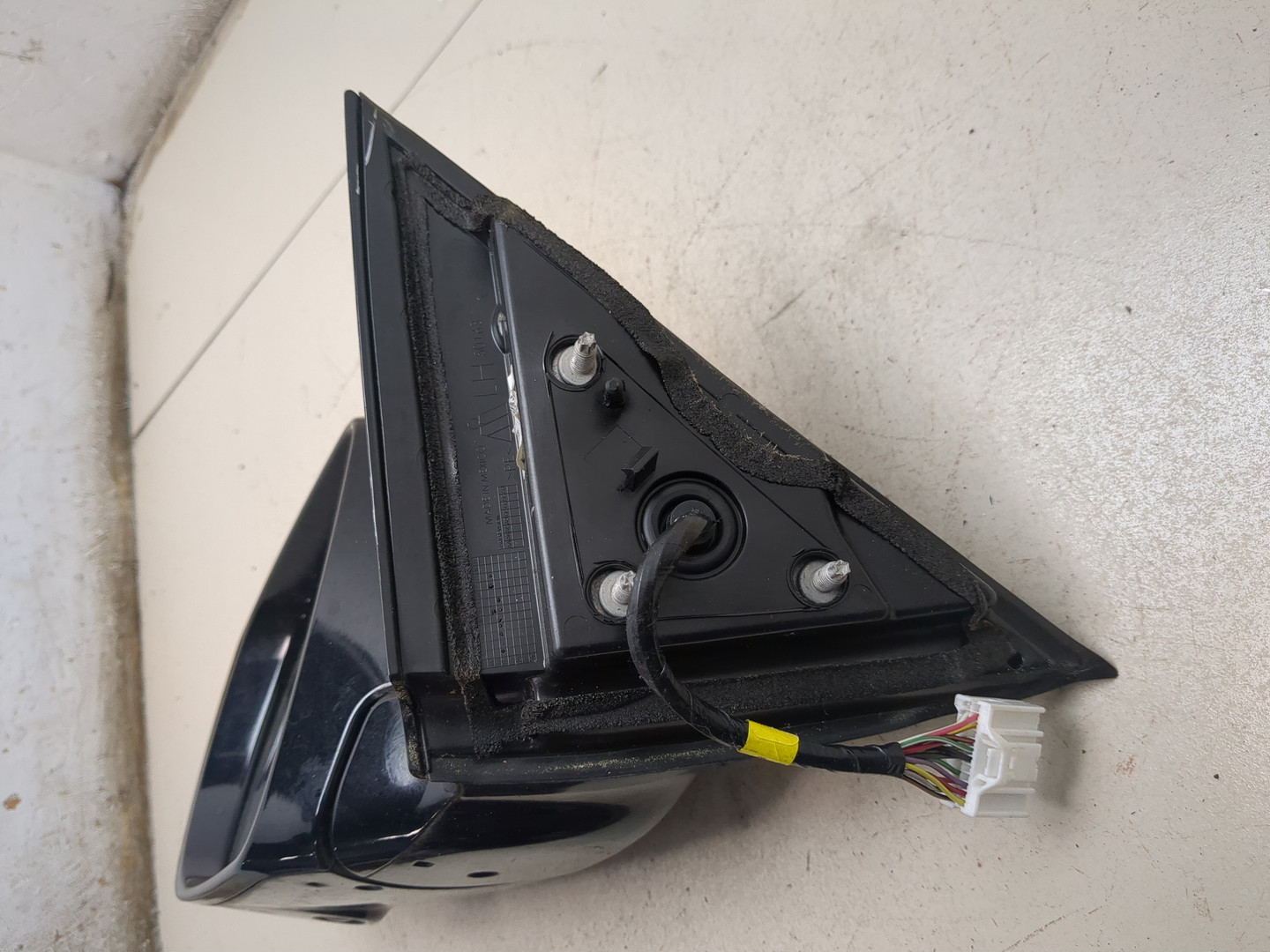 Зеркало правое электрическое