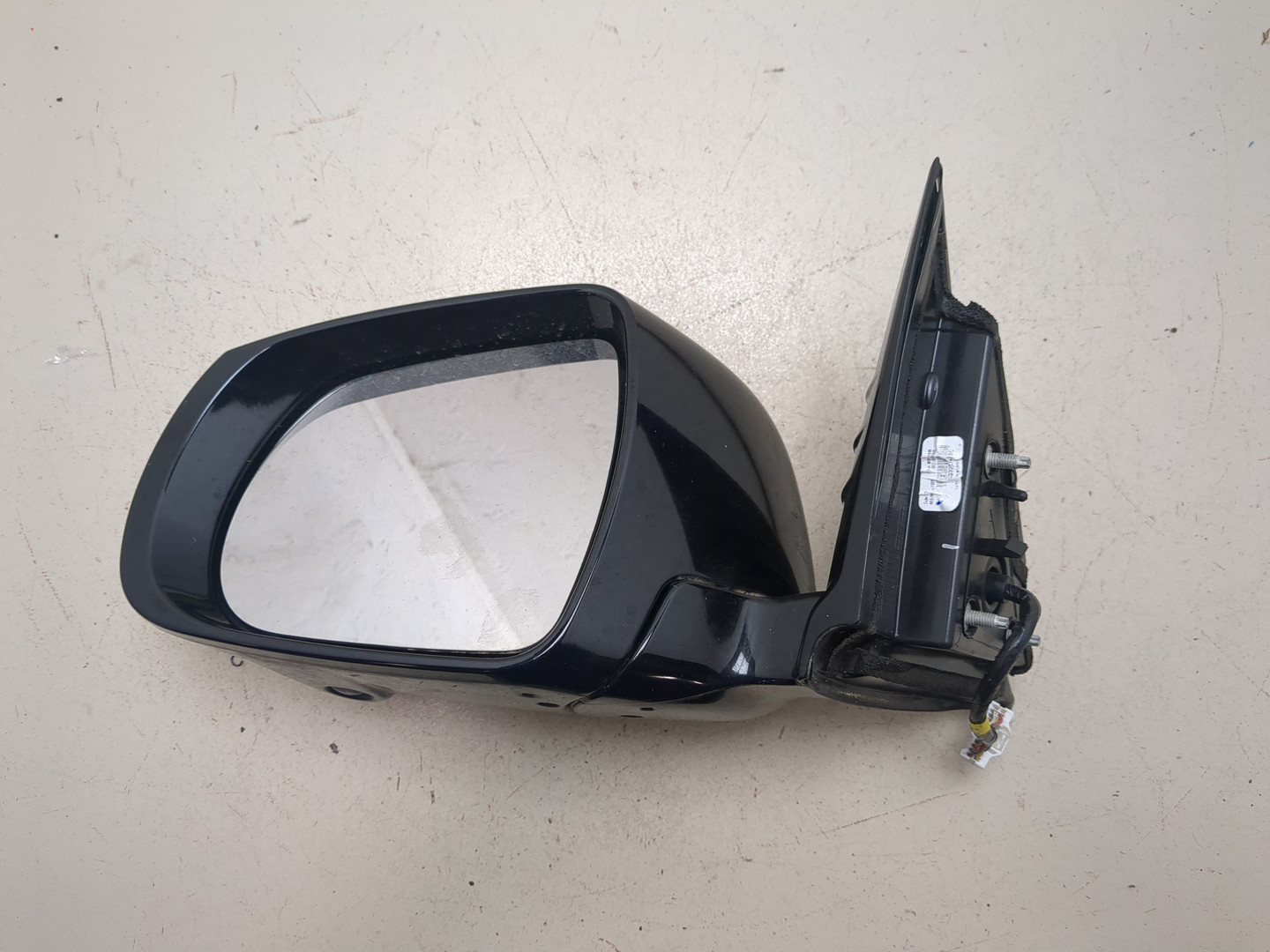 Зеркало правое электрическое