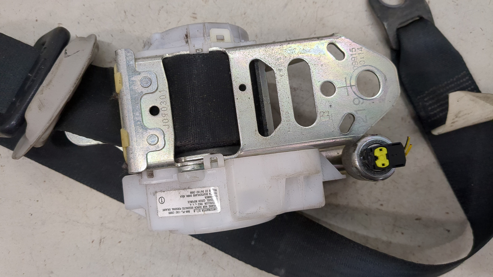 Ремень безопасности