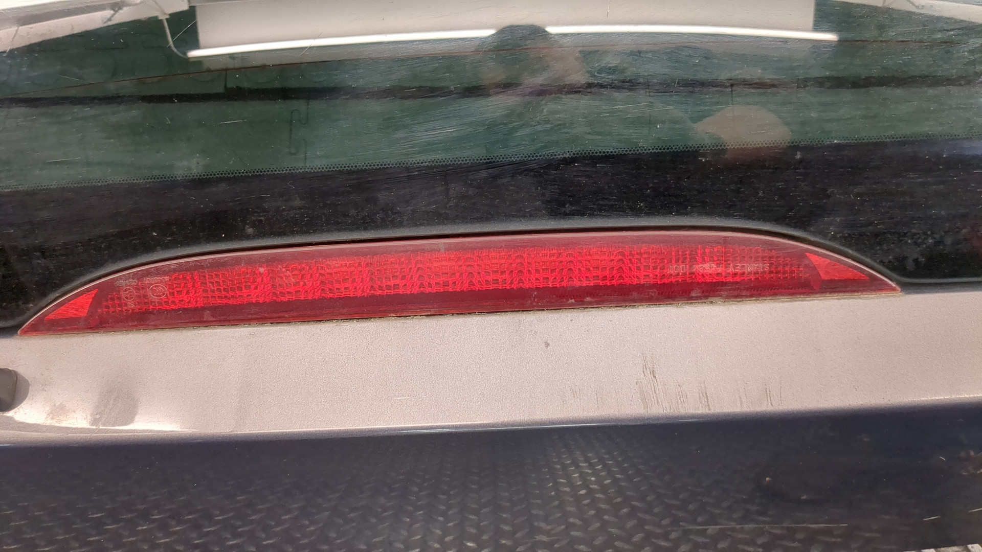 Дверь багажника