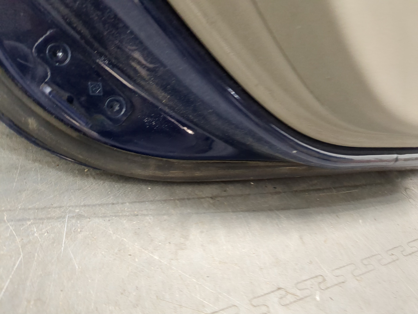 Дверь задняя левая