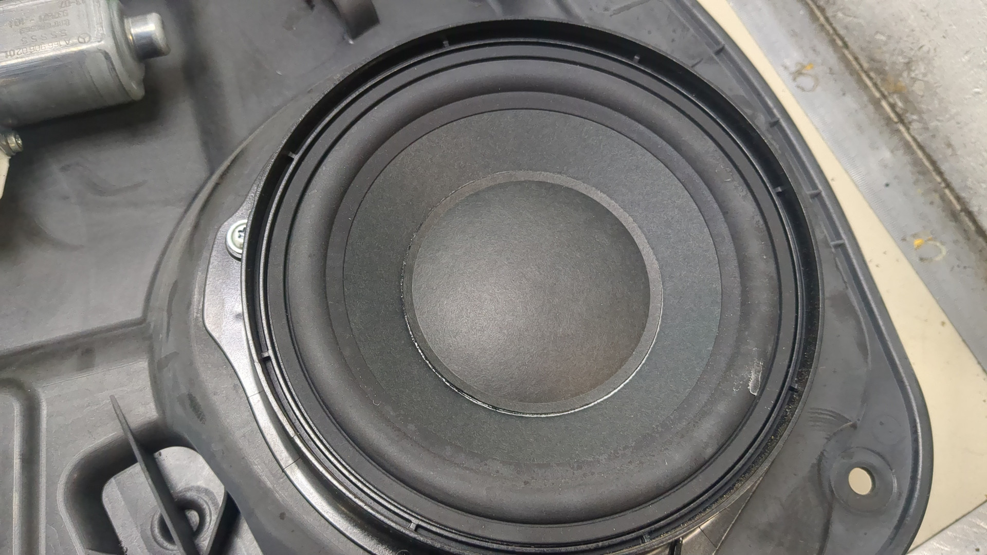 Стеклоподъемник электр. передний левый