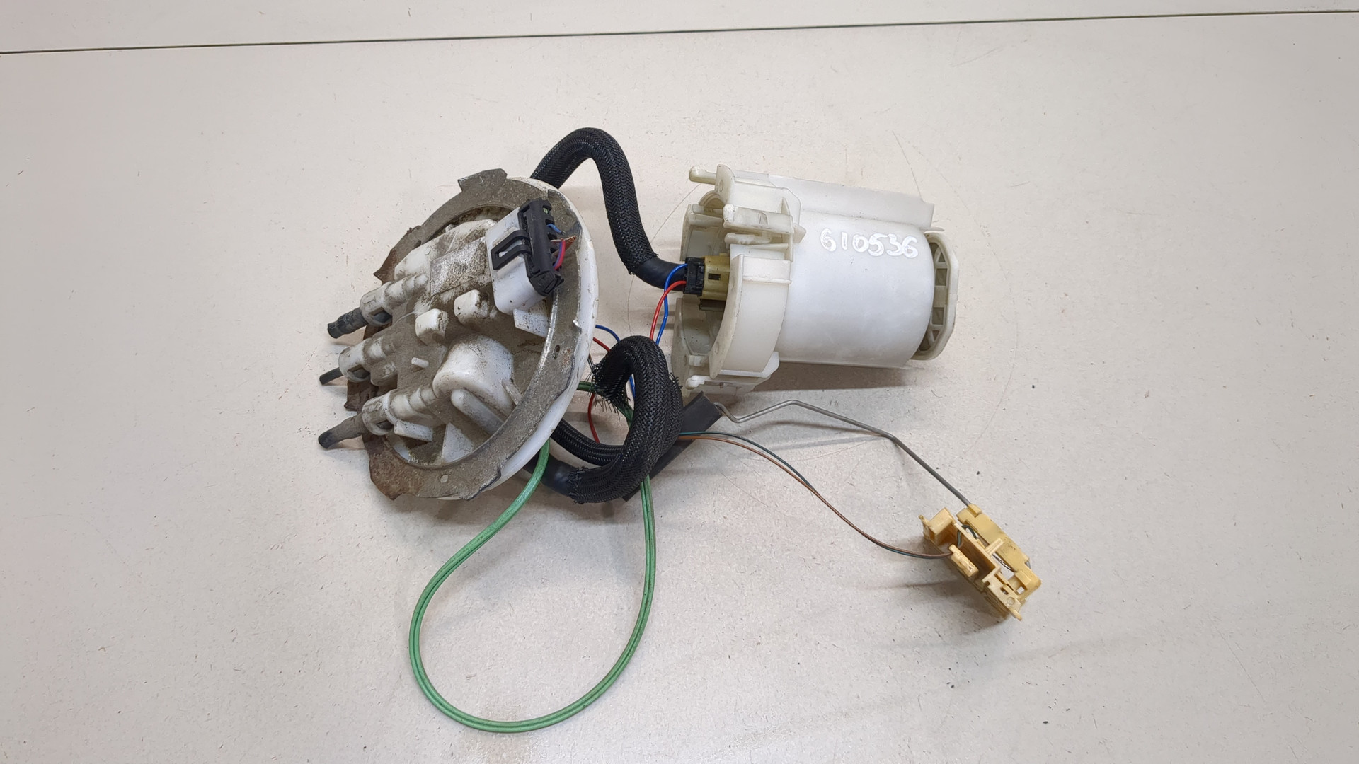 Насос топливный электрический