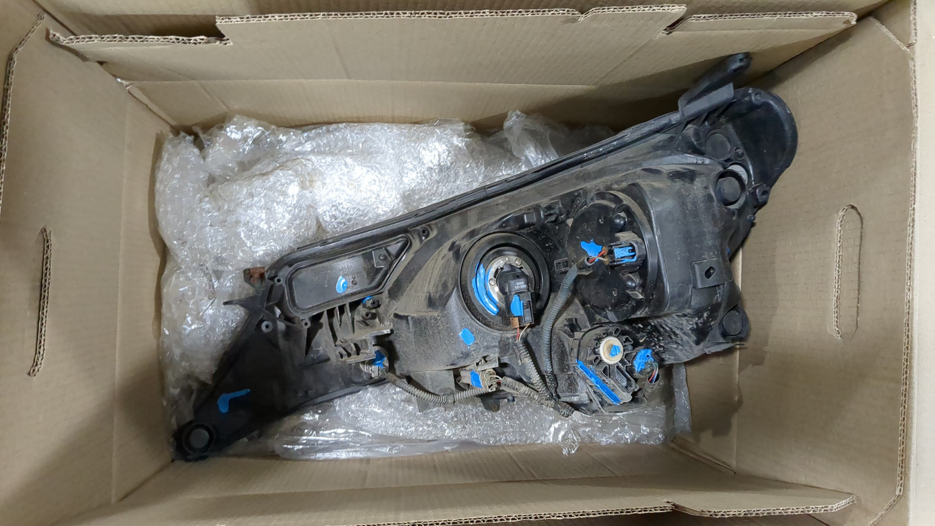 Фара правая