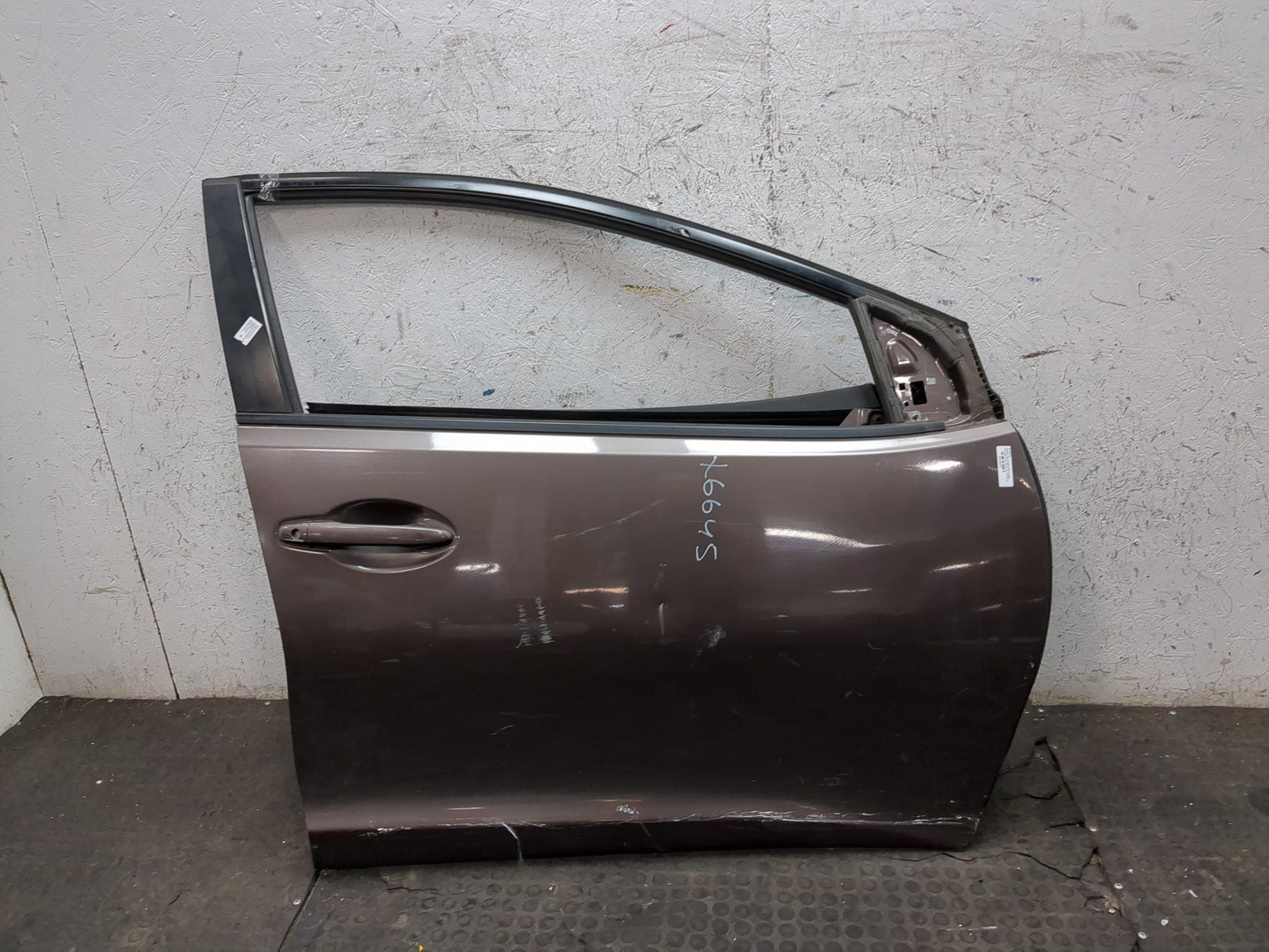 Дверь передняя правая