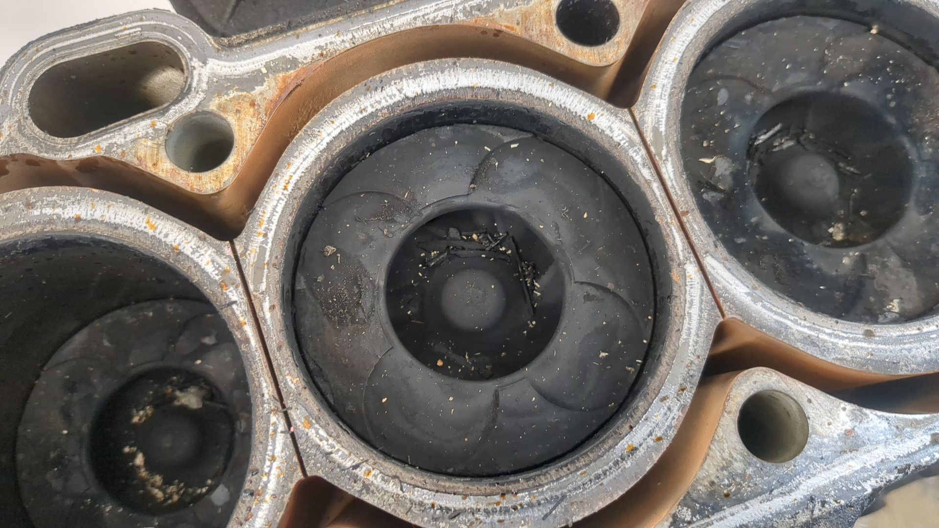 Блок двигателя