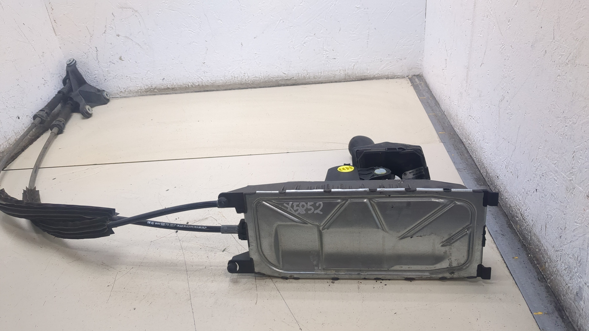 Кулиса МКПП / АКПП