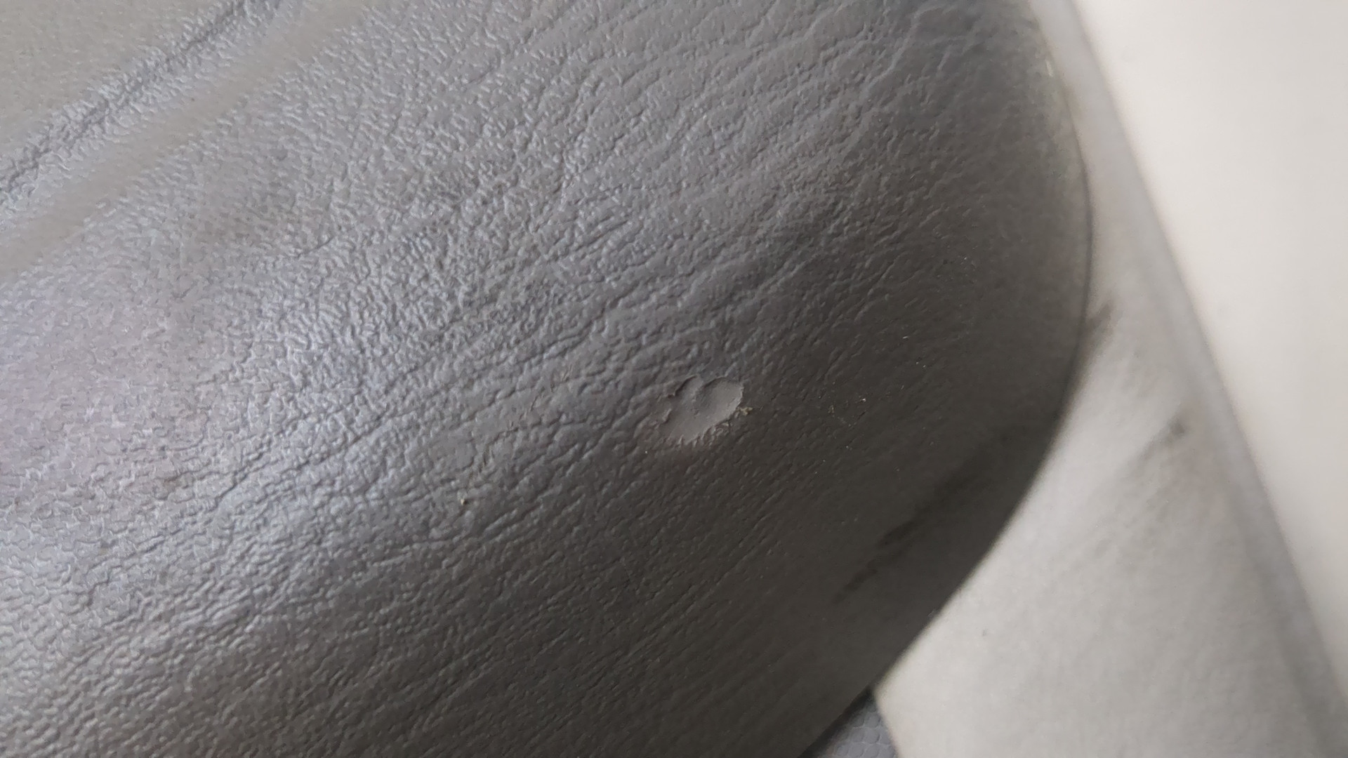 Обшивка двери задней правой