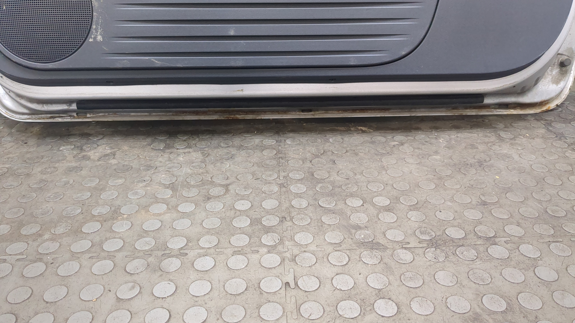 Дверь передняя правая