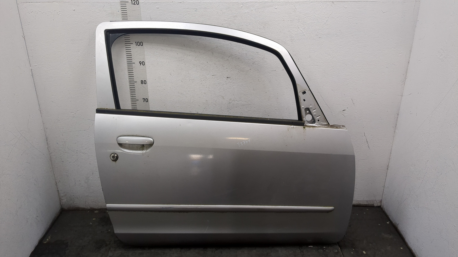 Дверь передняя правая