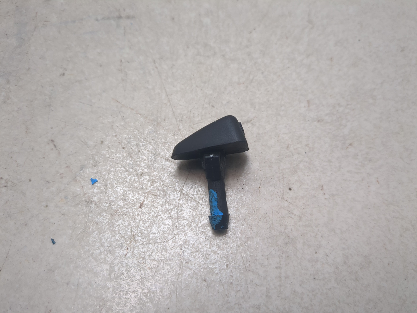 Форсунка омывателя лобового стекла