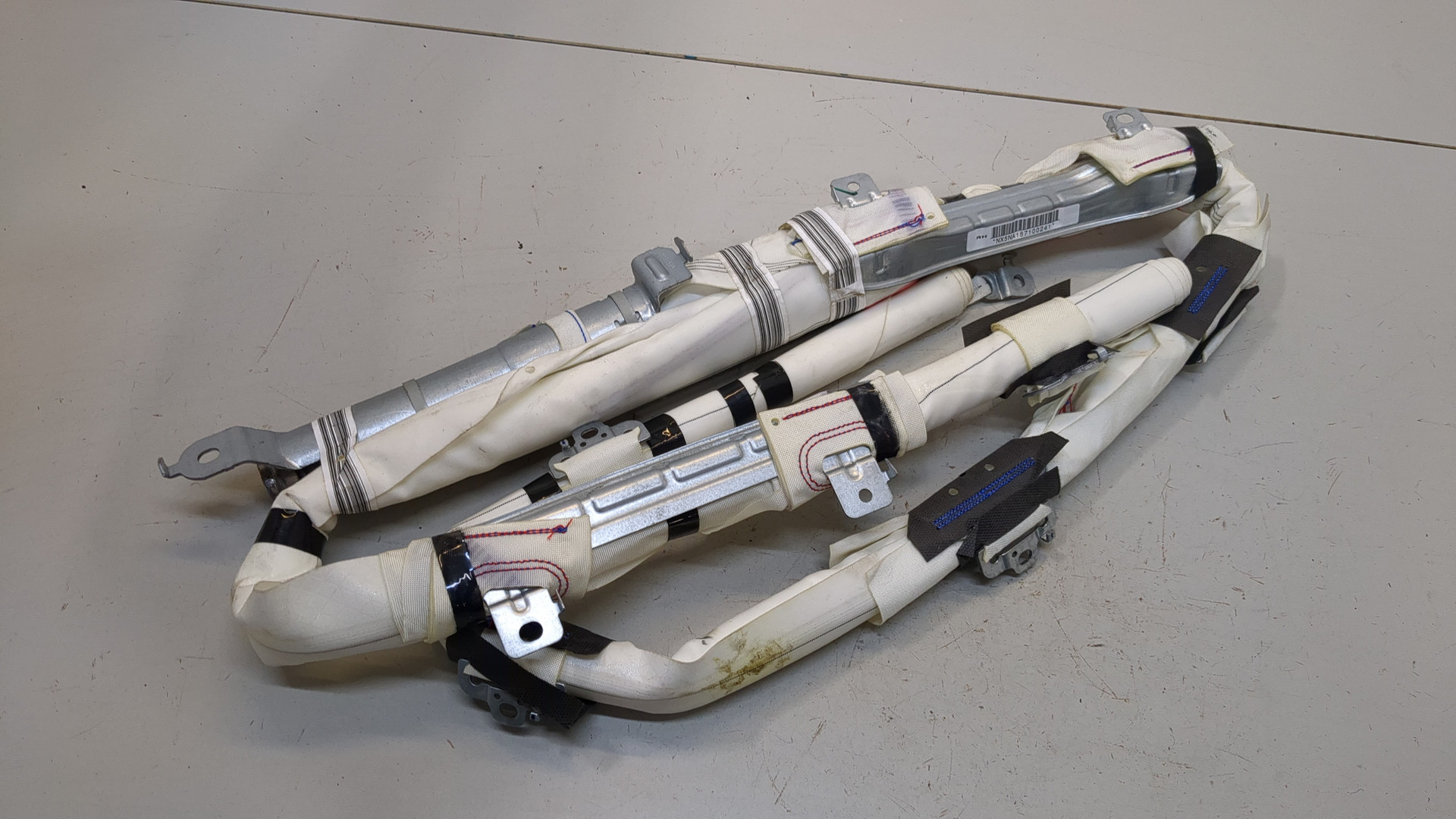 Подушка безопасности боковая (шторка)