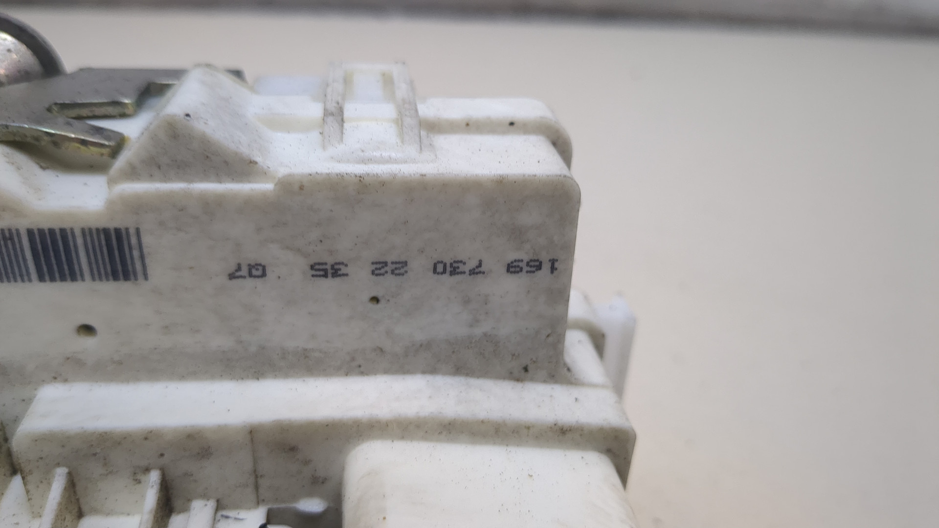 Замок двери задней правой