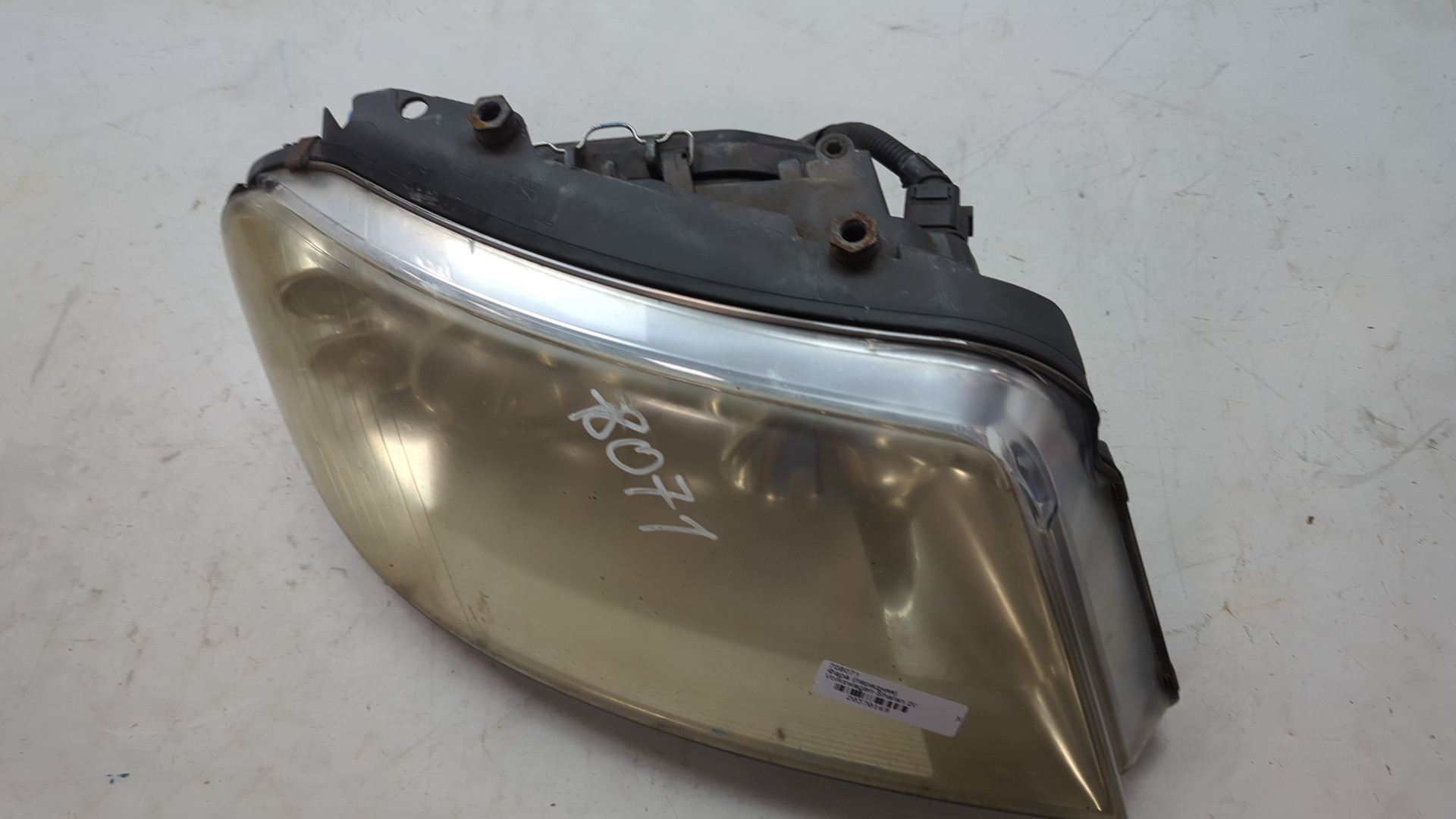 Фара правая