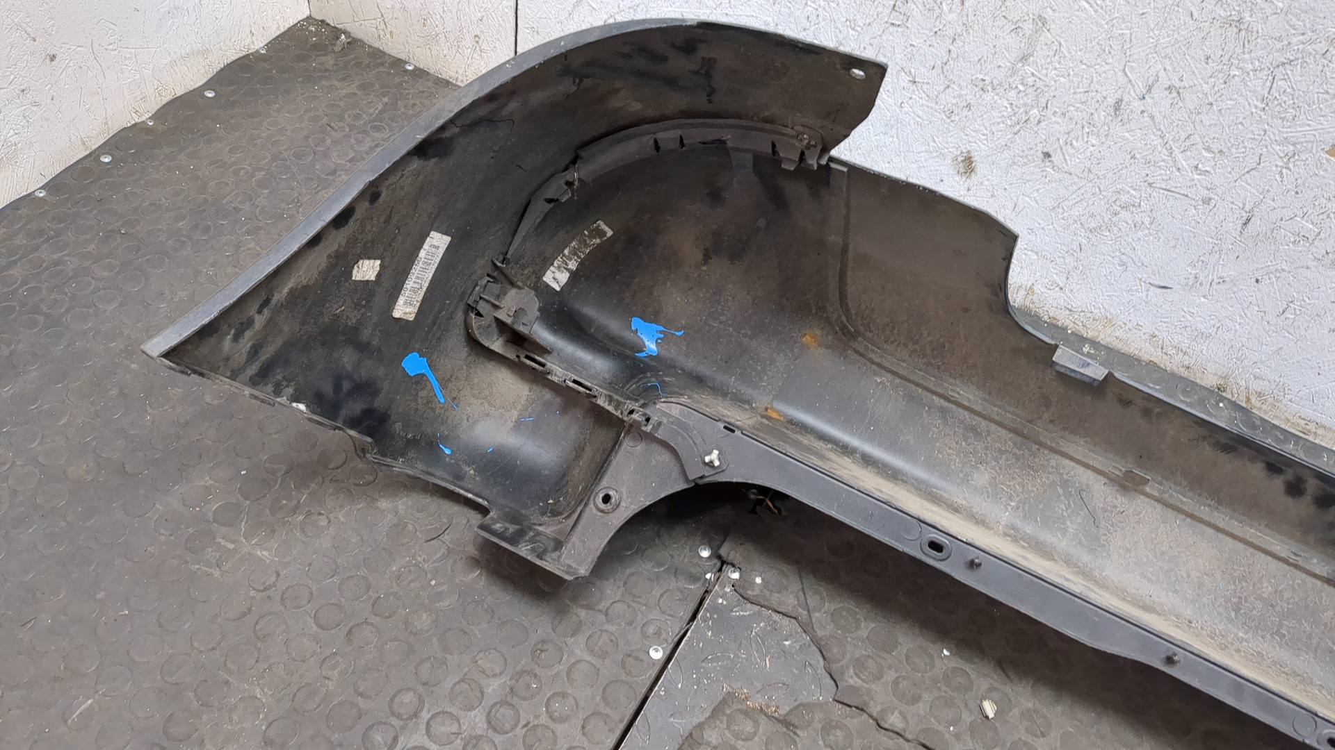 Бампер задний