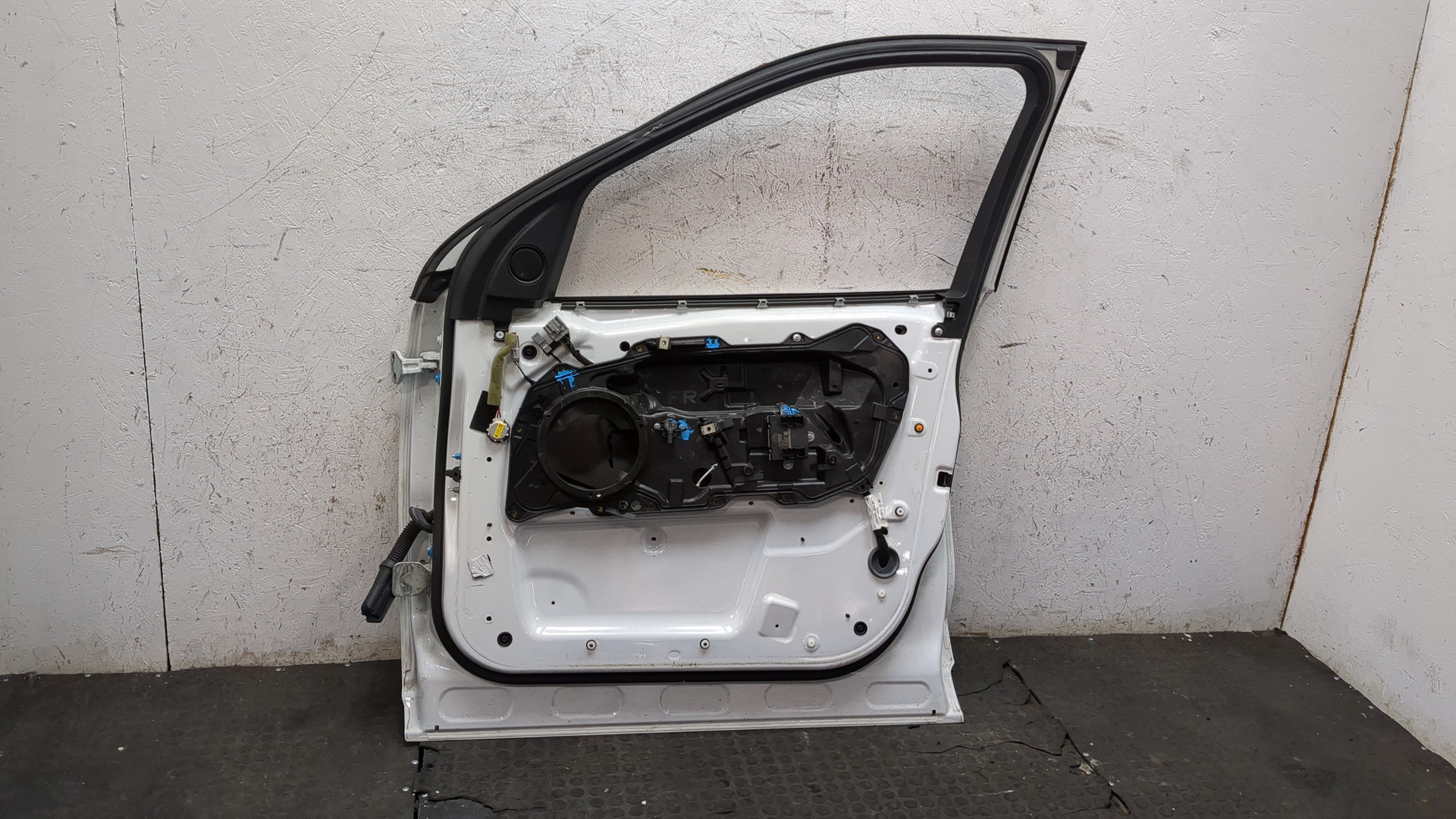 Дверь передняя правая