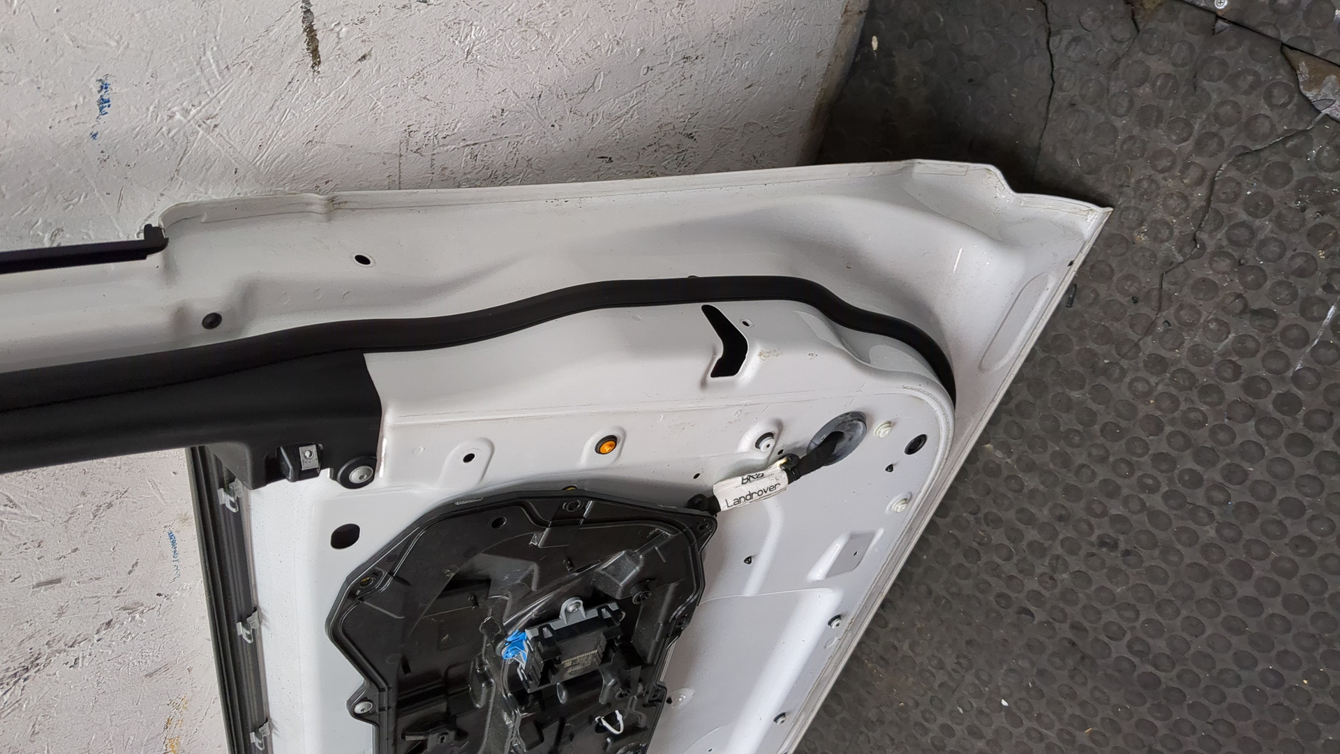 Дверь передняя правая