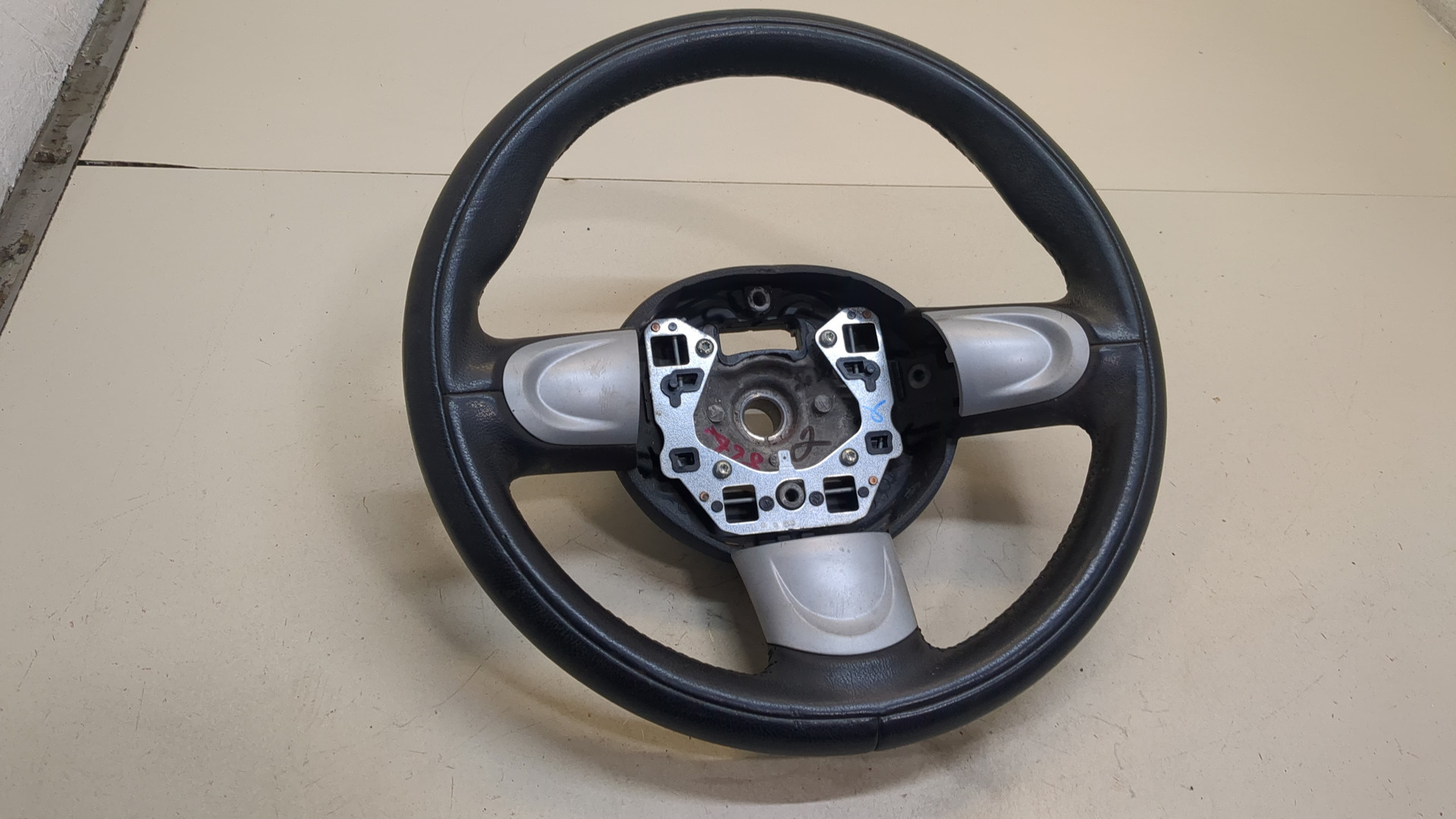 Рулевое колесо (руль)