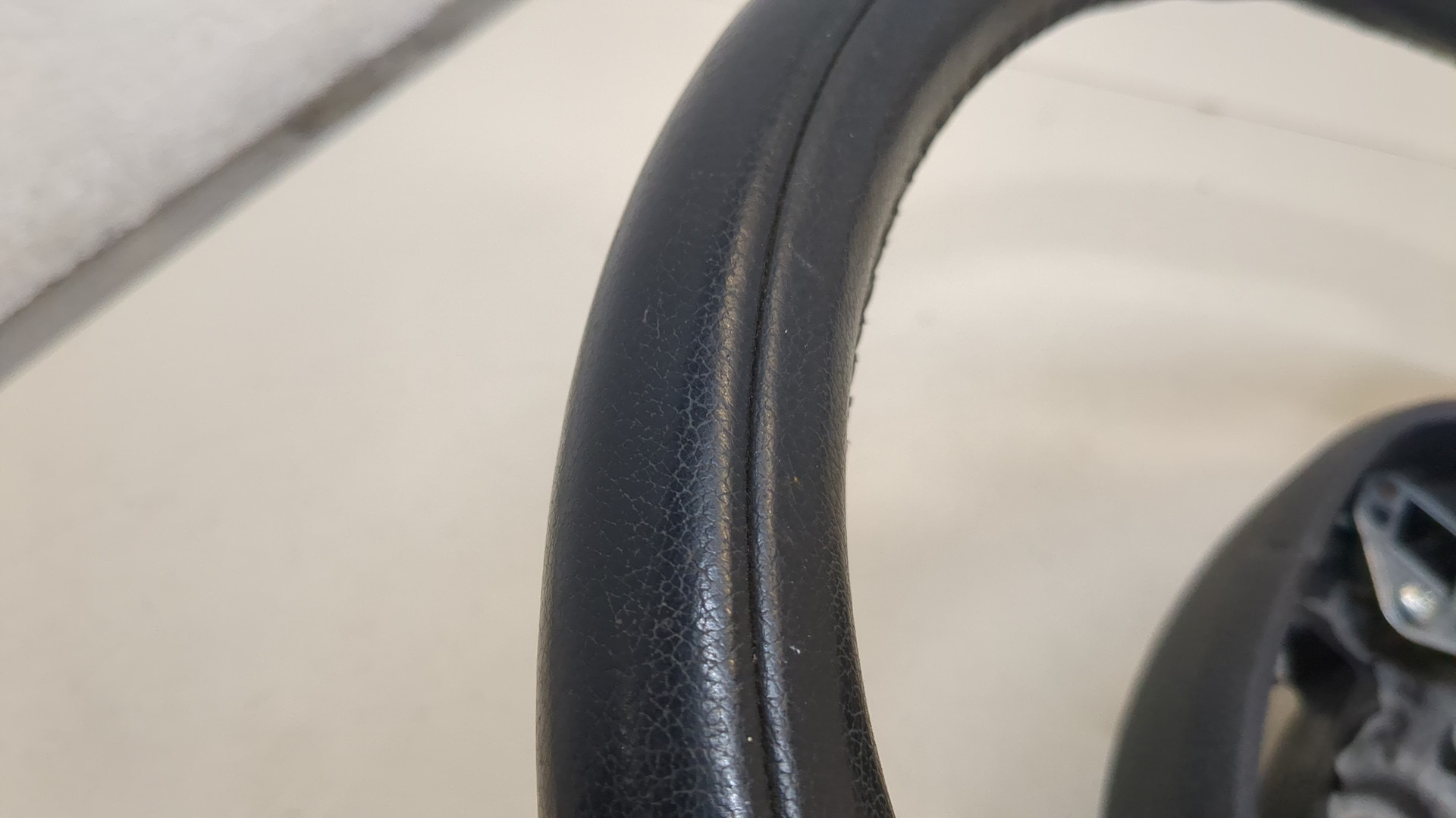 Рулевое колесо (руль)