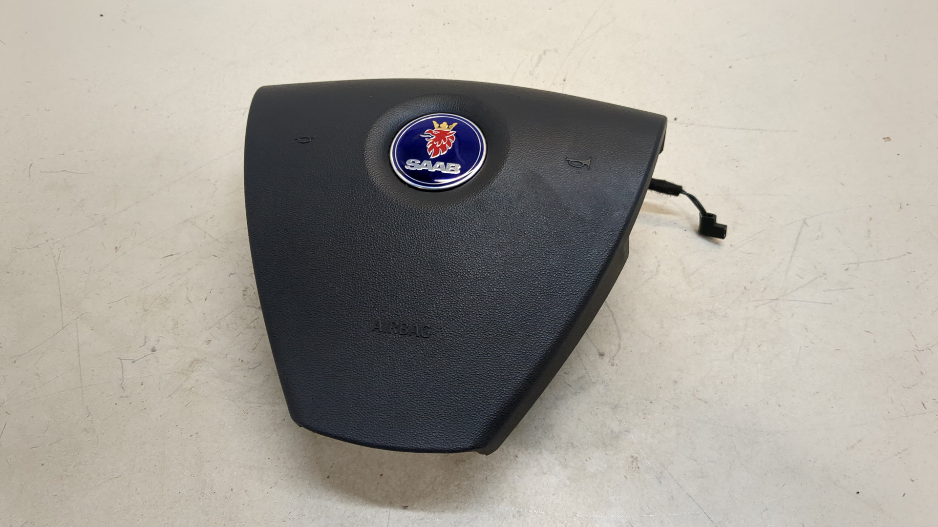 Подушка безопасности в рулевое колесо