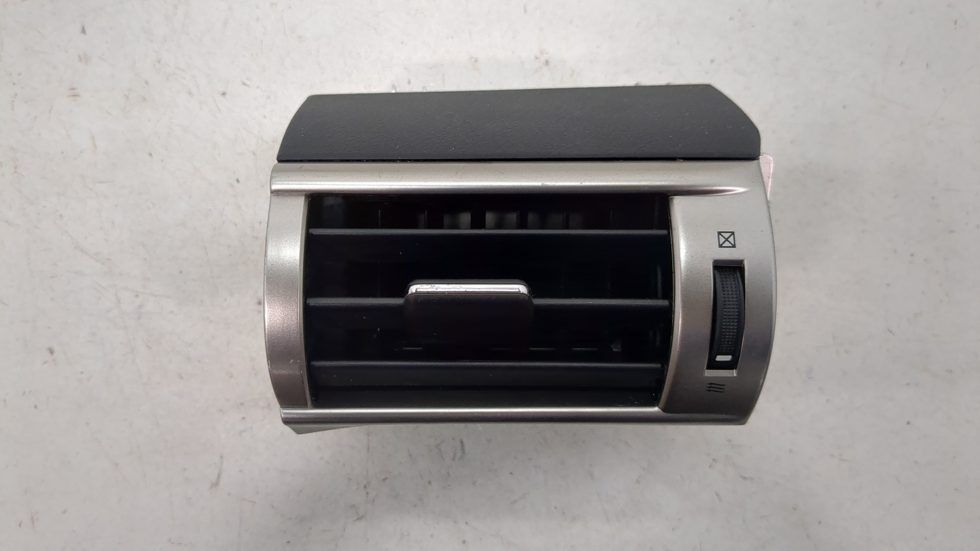 Дефлектор воздушный