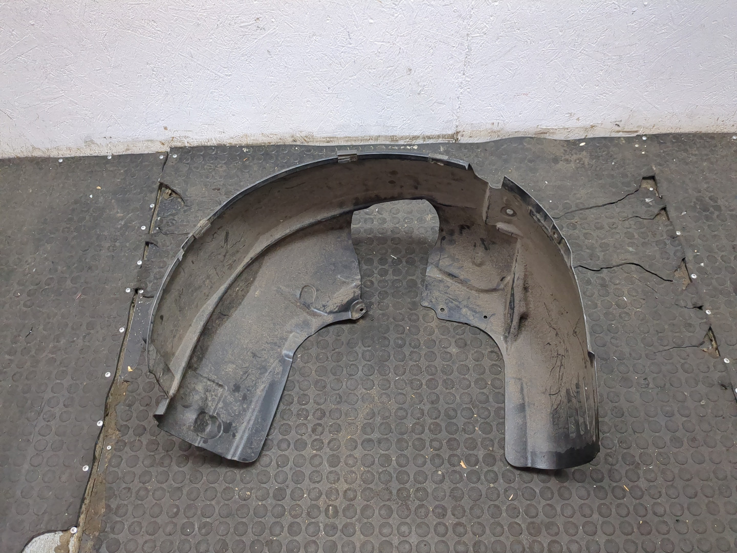 Локер передний правый