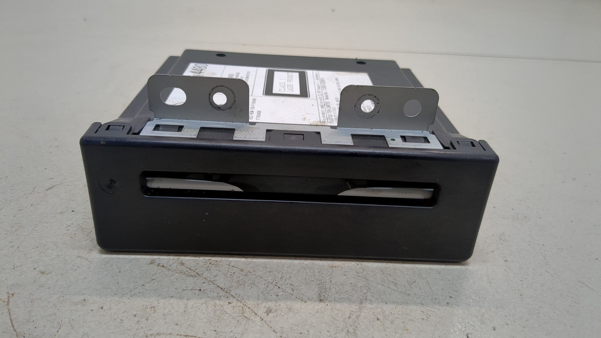Проигрыватель CD/DVD